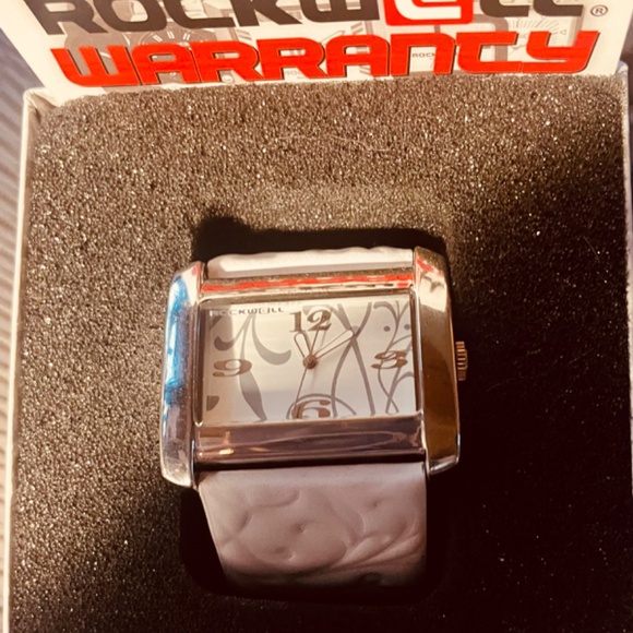 Rockwell Vanessa VN103 with 2 New sealed in original packaging Batteries - Picture 2 of 6